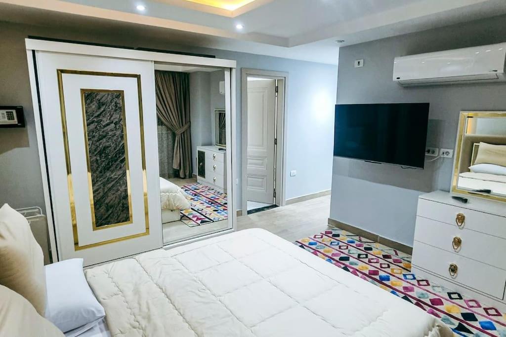 Luxury Vip Apartment Кайро Екстериор снимка