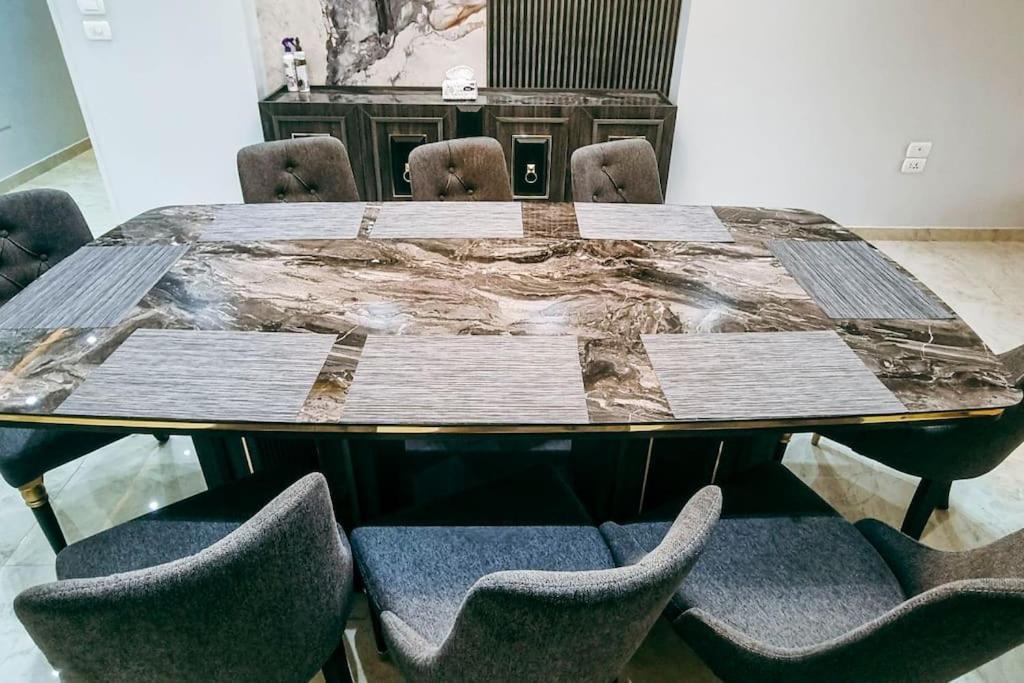 Luxury Vip Apartment Кайро Екстериор снимка